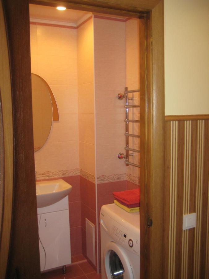 Комфортная 1-Комнатная Новопречистенская 1 Cerkasî Exterior foto